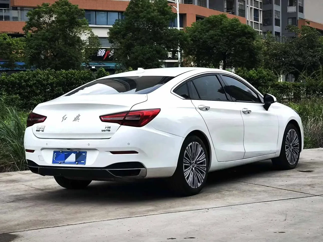 Hongqi H5 classic