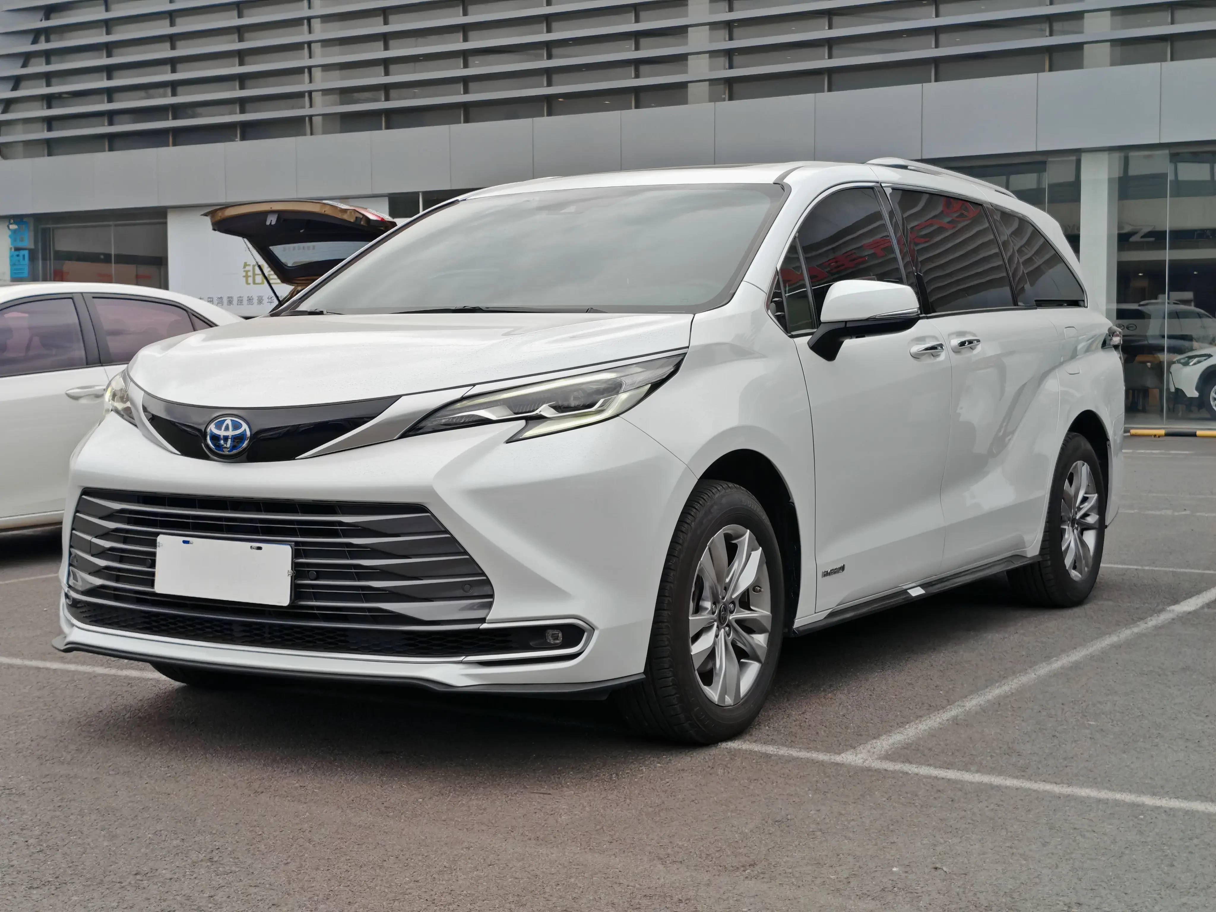 TOYOTA SIENNA