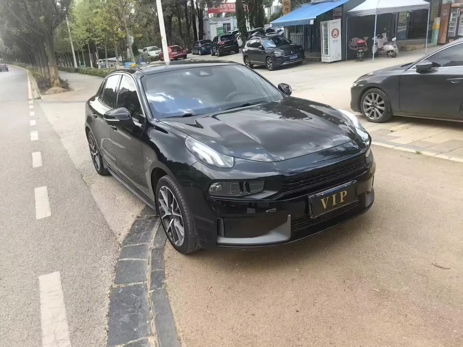 Lynk & Co 03