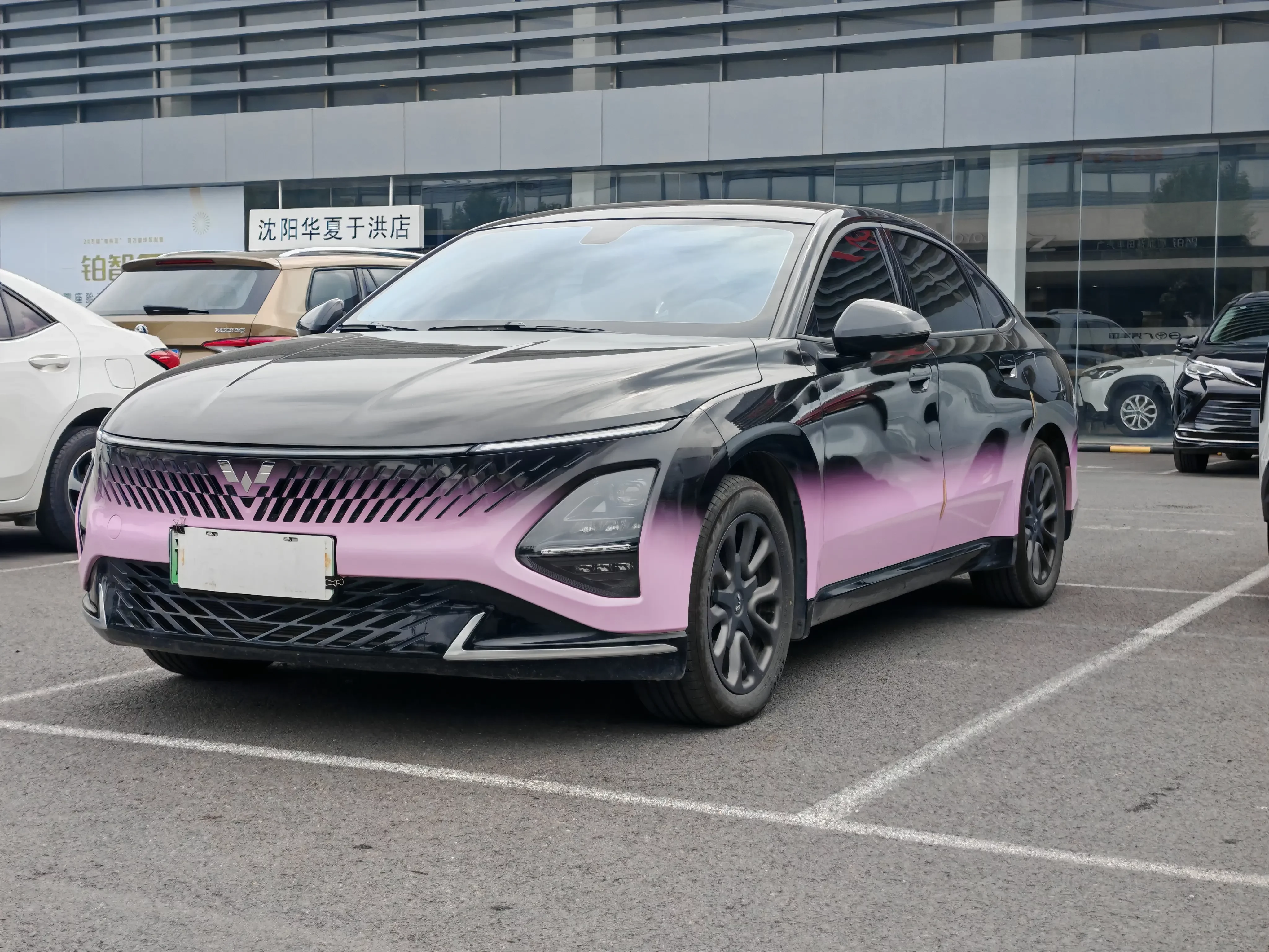 Wuling Starlight PHEV