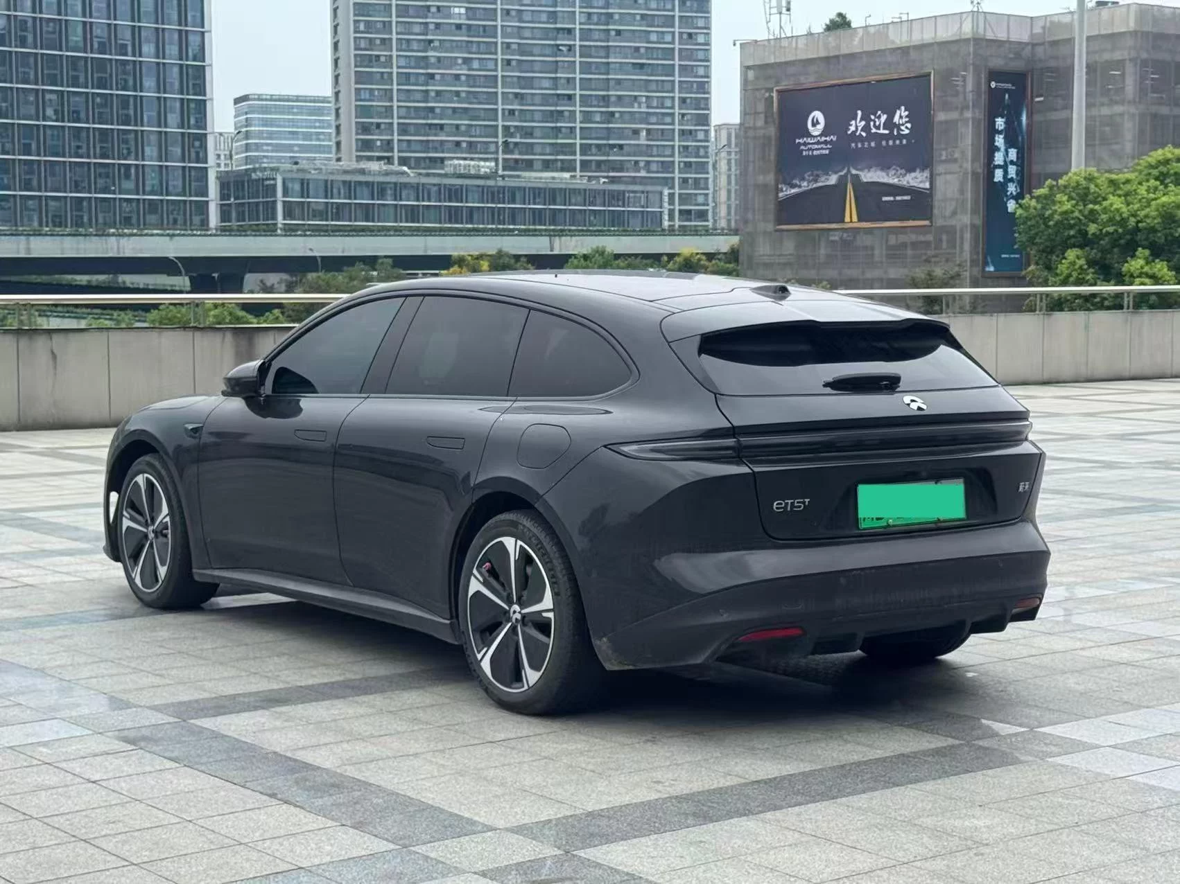 NIO ET5T