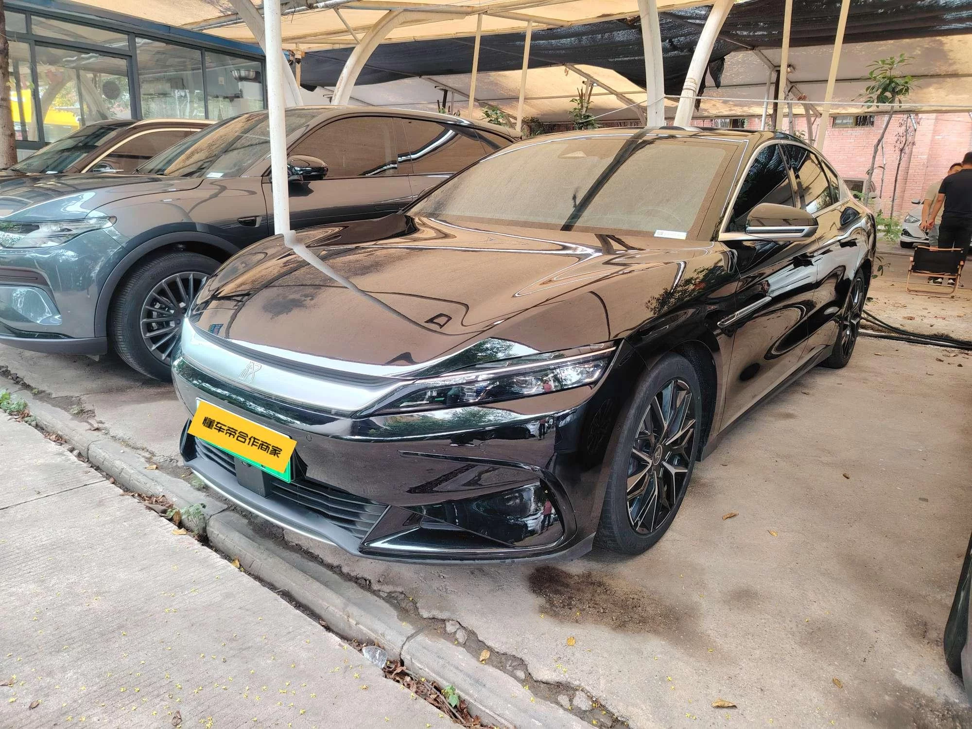 BYD HAN EV