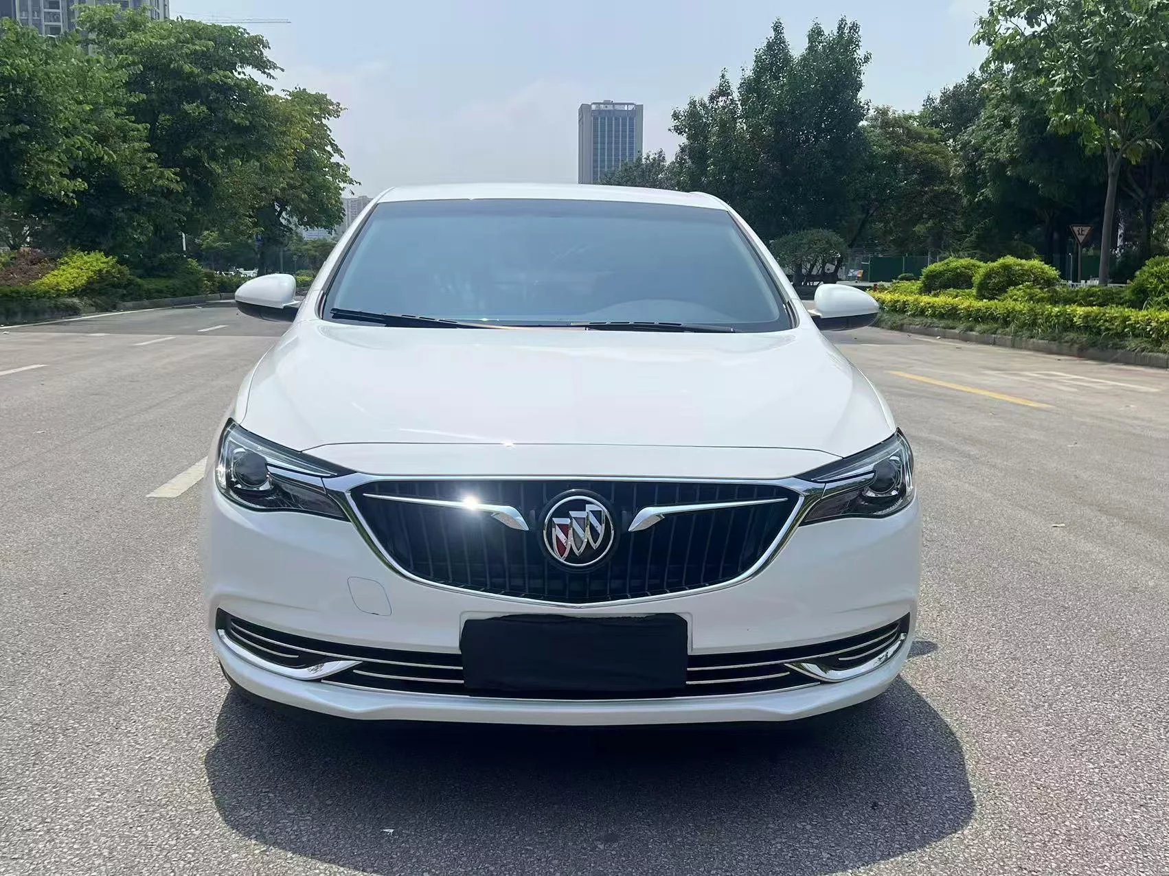 Buick Yinglang