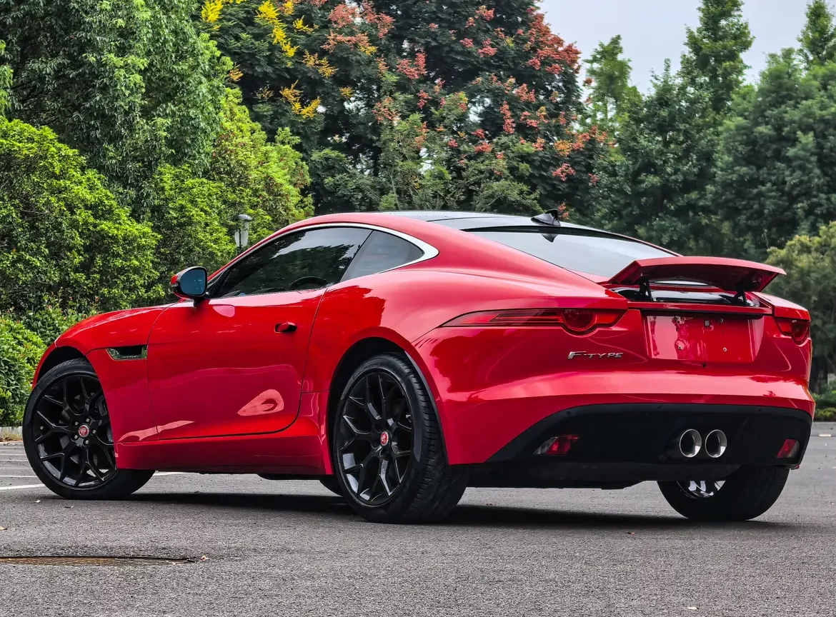 Jaguar F-TYPE