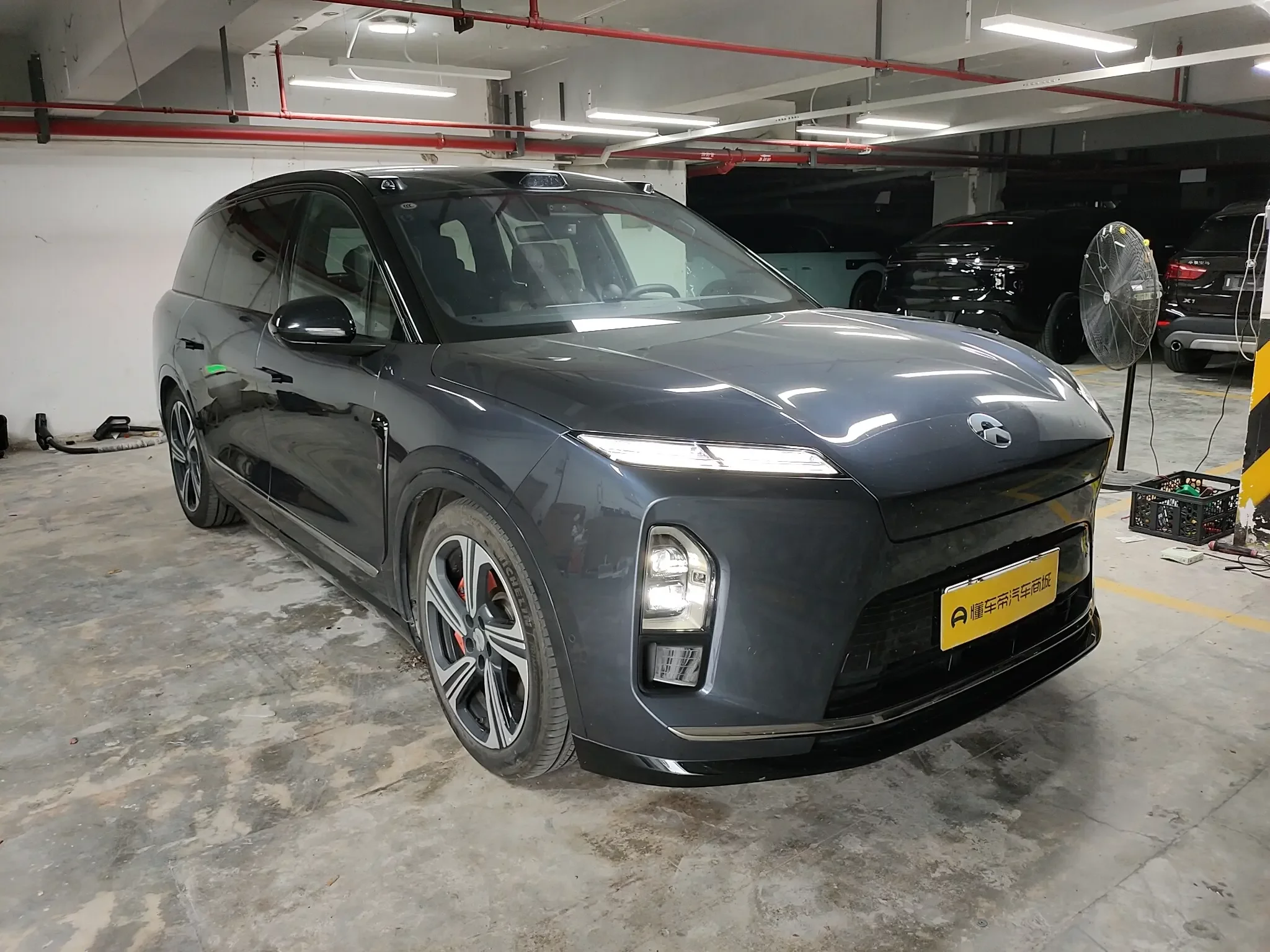 NIO ES8