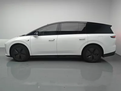 Li Ideal i8