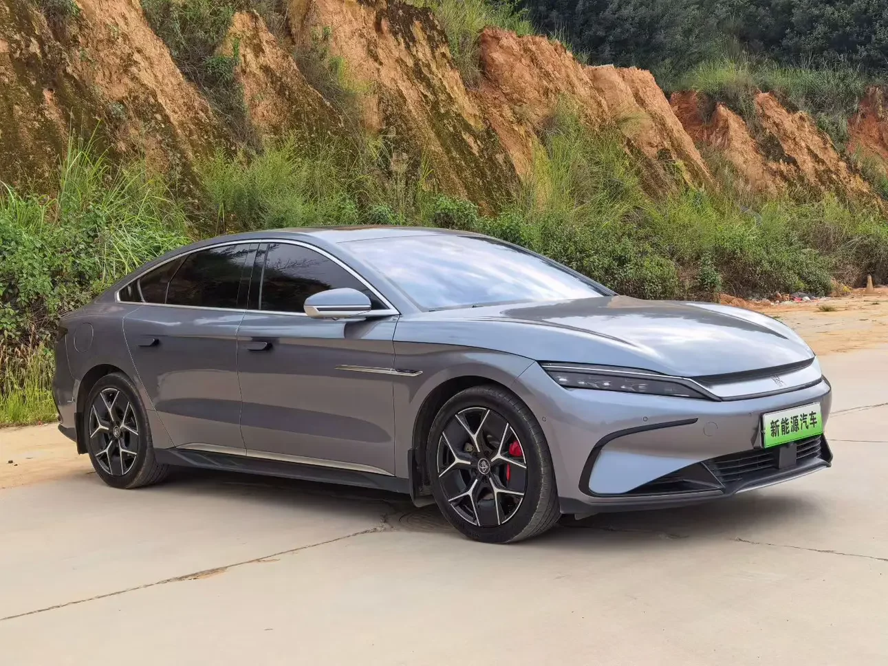 BYD Han EV