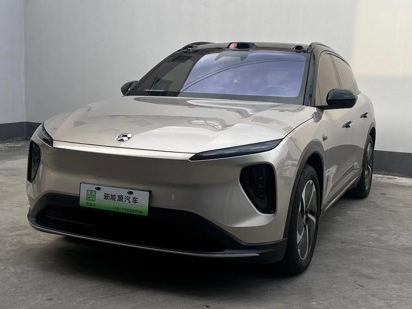 NIO ES6