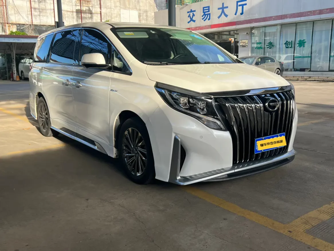 GAC Trumpchi M8