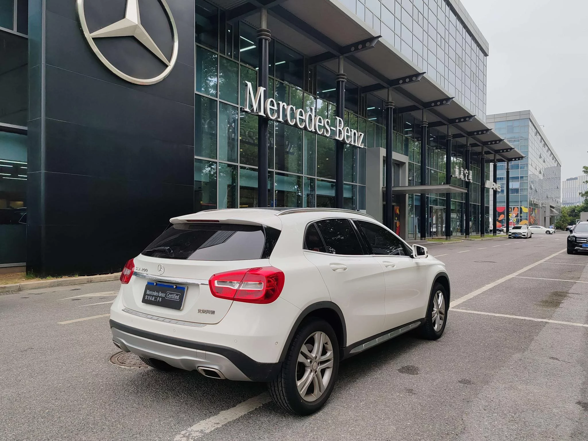 Mercedes-Benz GLA