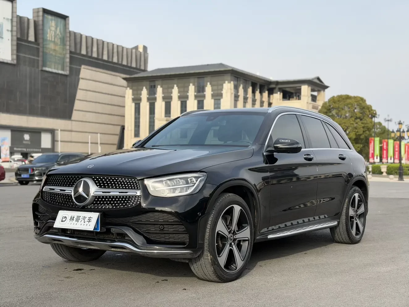 MERCEDES-BENZ GLC