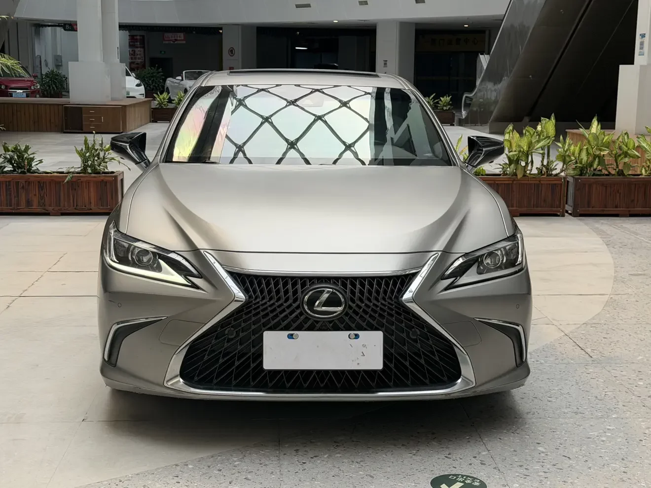 Lexus ES