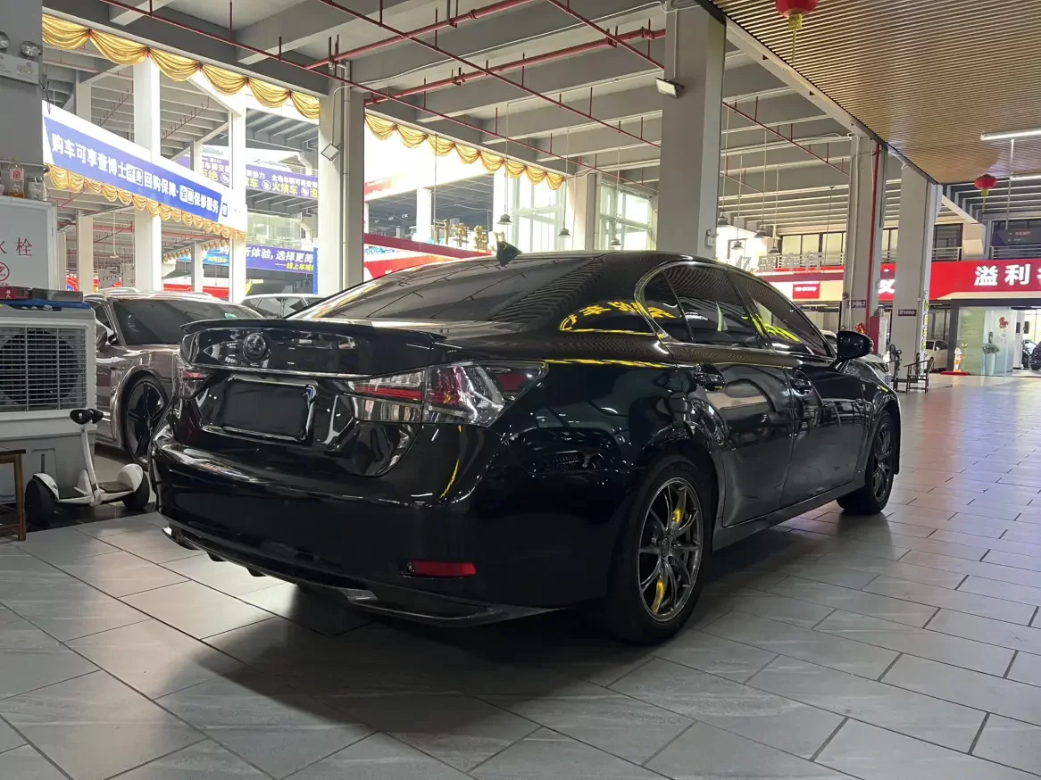 Lexus GS
