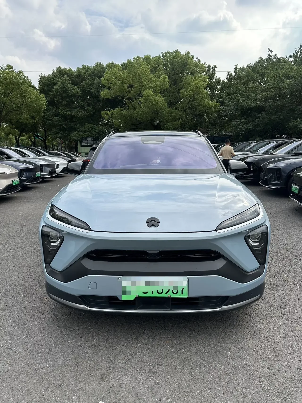 NIO ES6