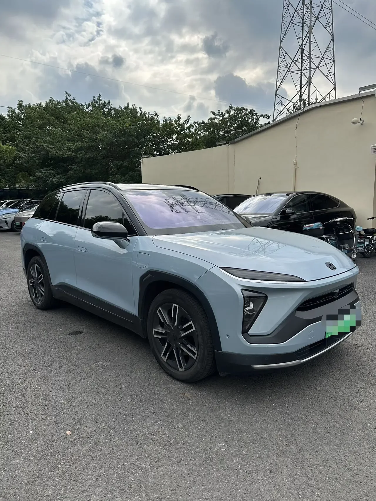 NIO ES6