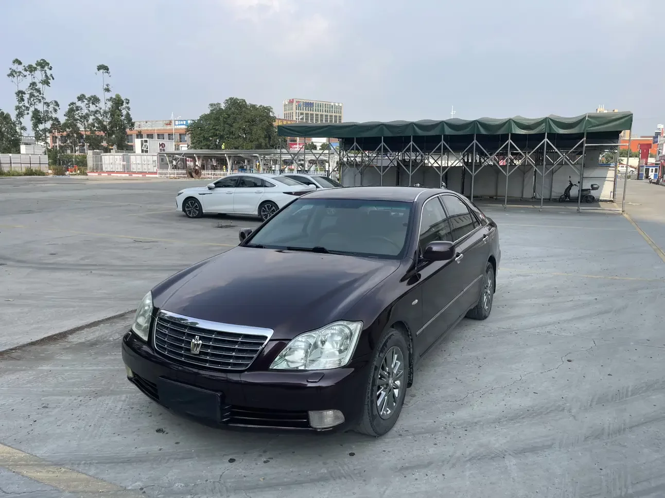 Toyota crown