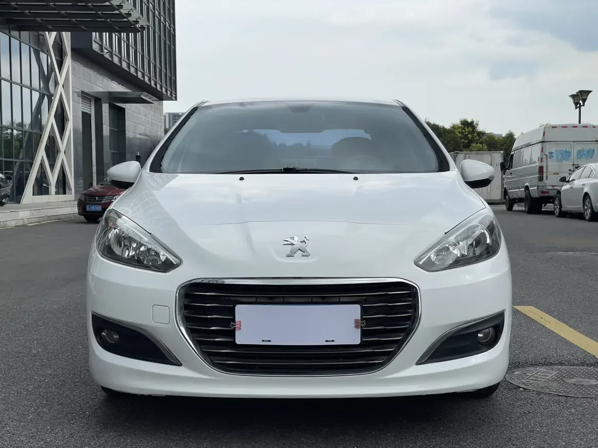 Peugeot 308  из Китая