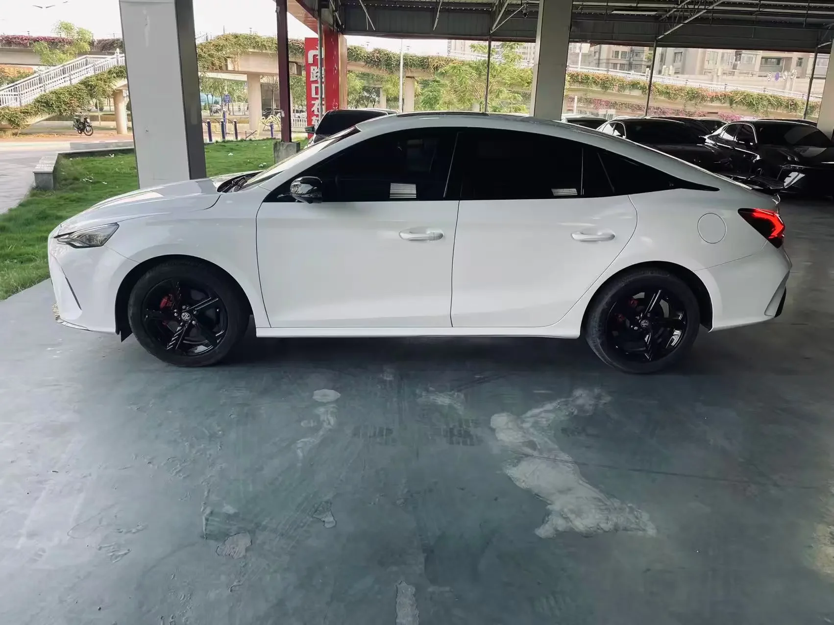 MG 5 Scorpio