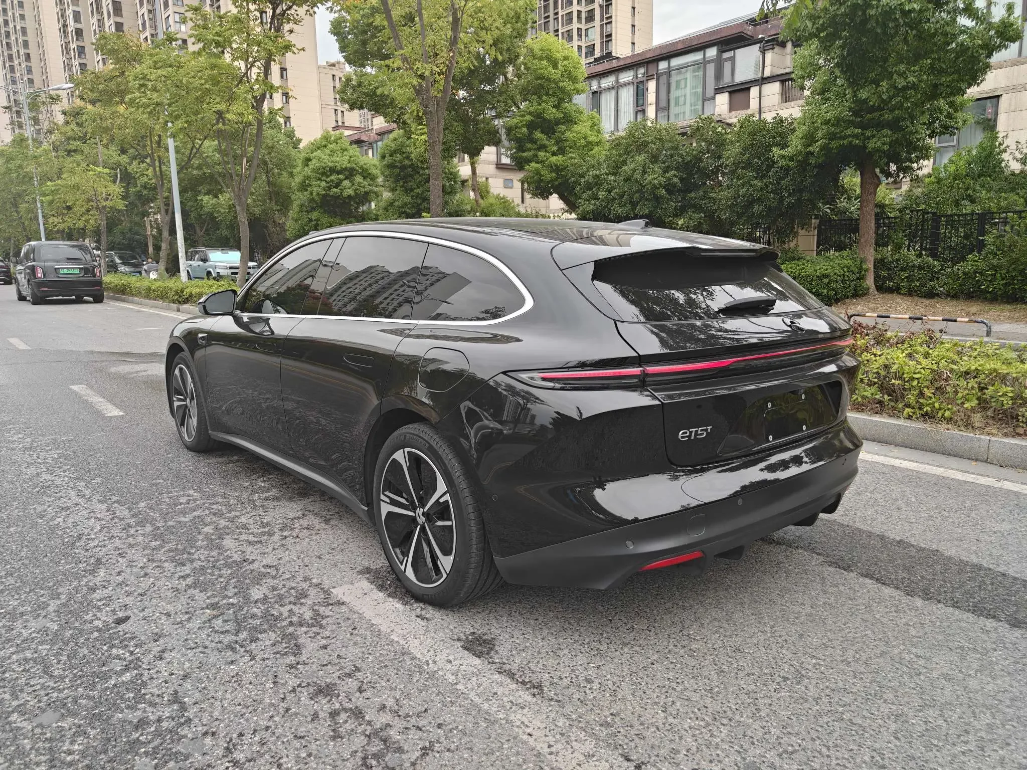 NIO ET5T