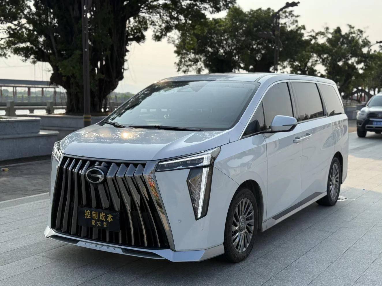GAC Trumpchi M8