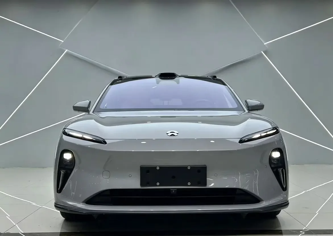 NIO ET5T