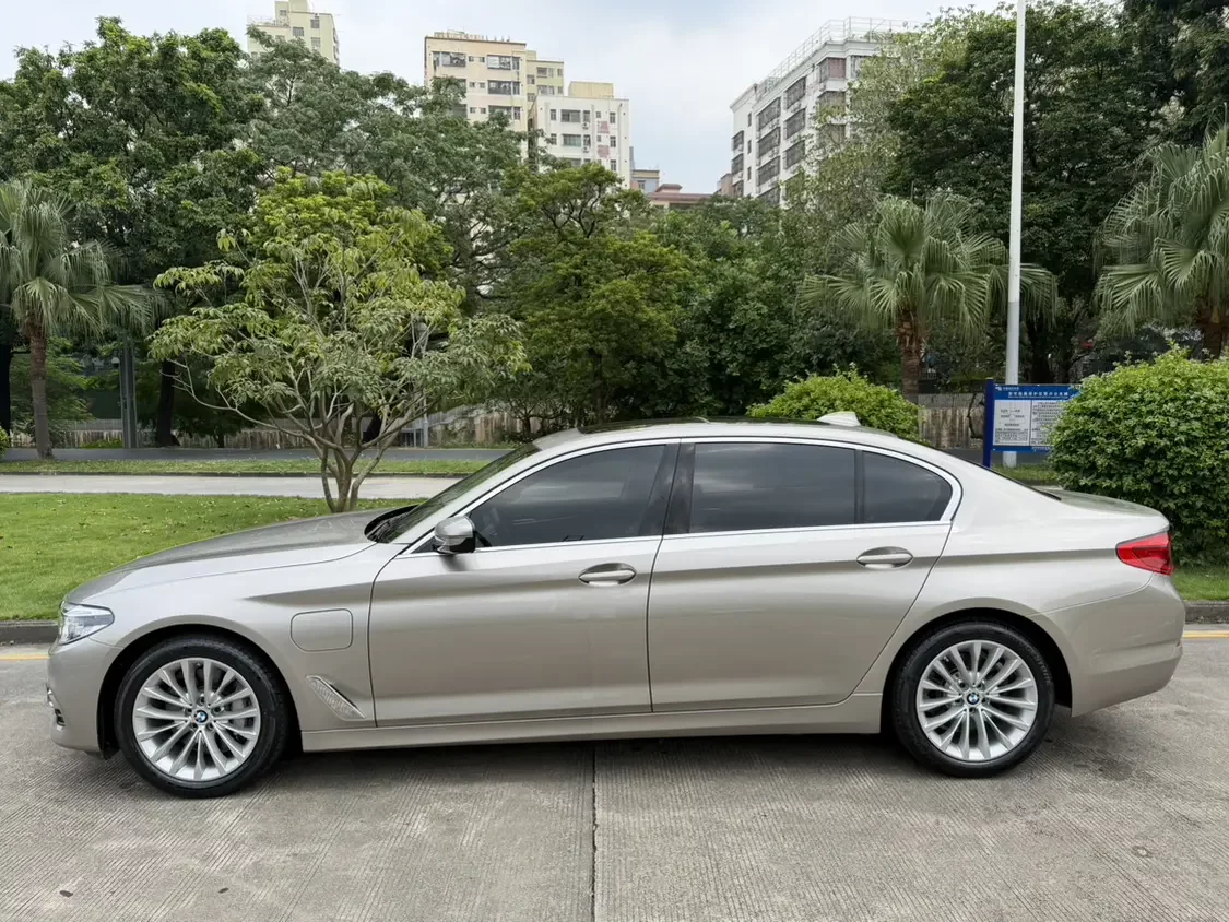 BMW 5 Series PHEV