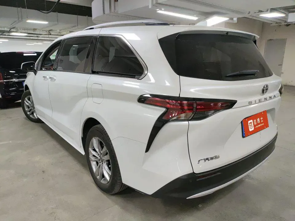 Toyota Sienna