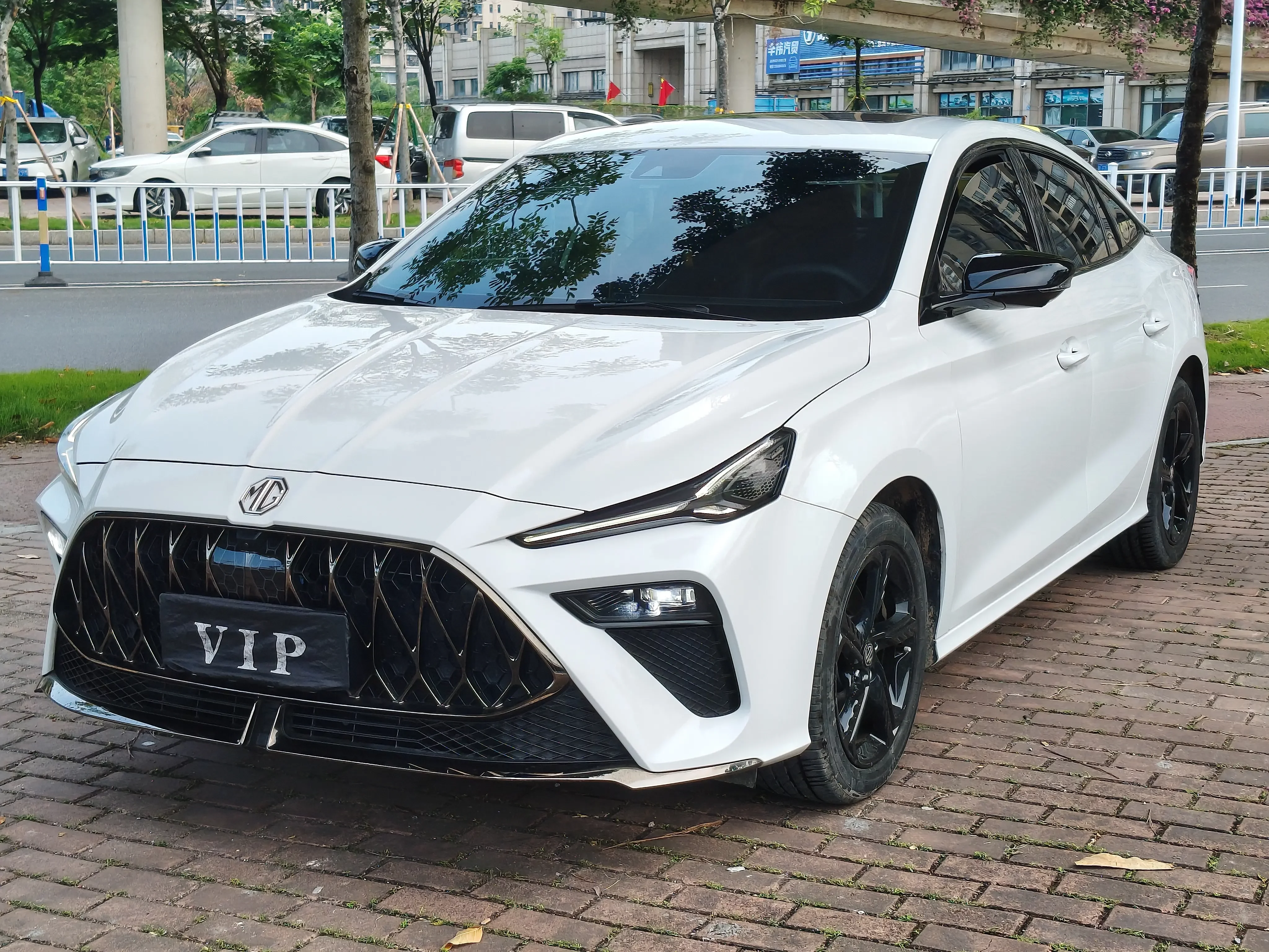 MG 5 Scorpio