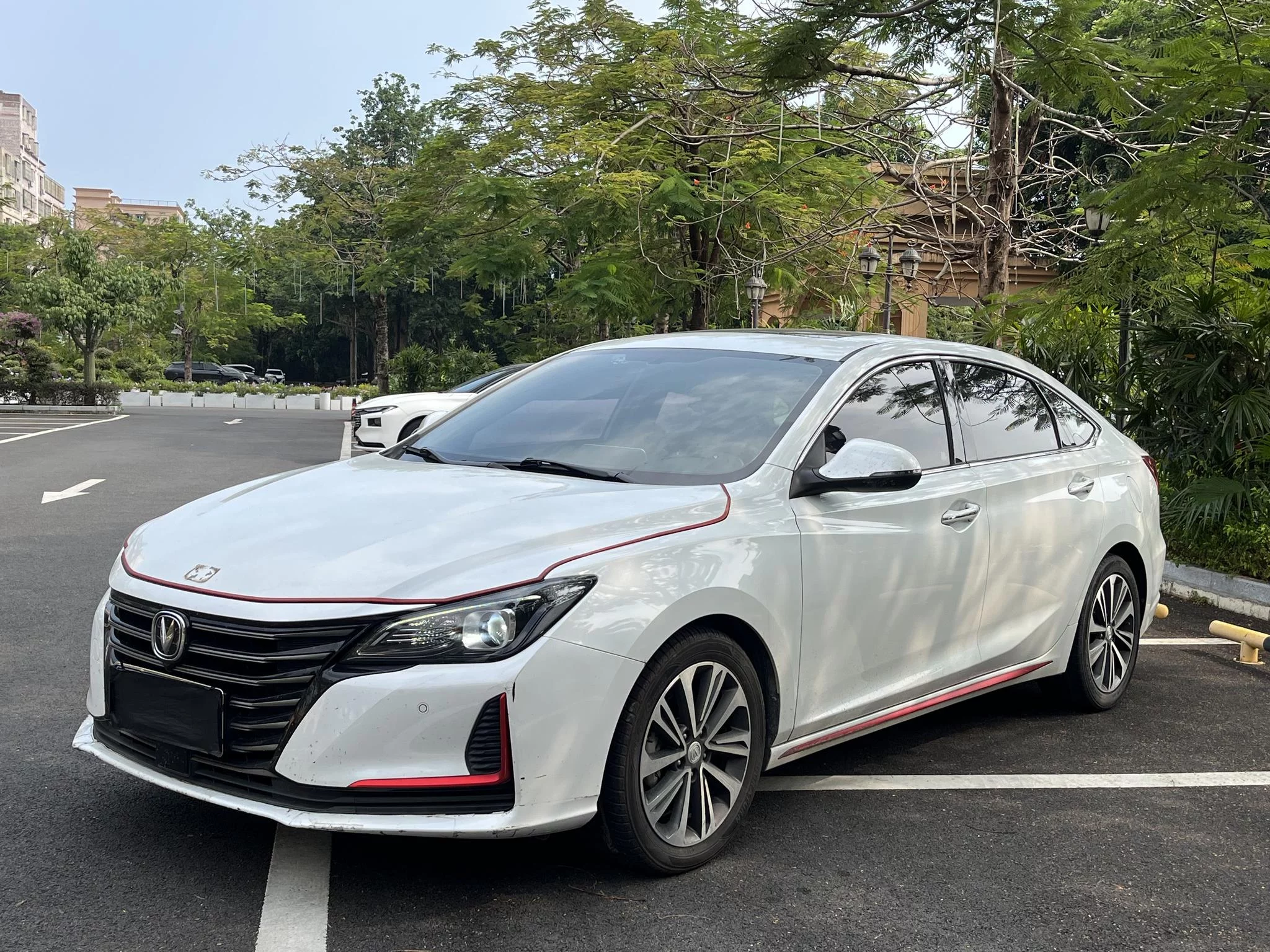 Changan Raeton CC