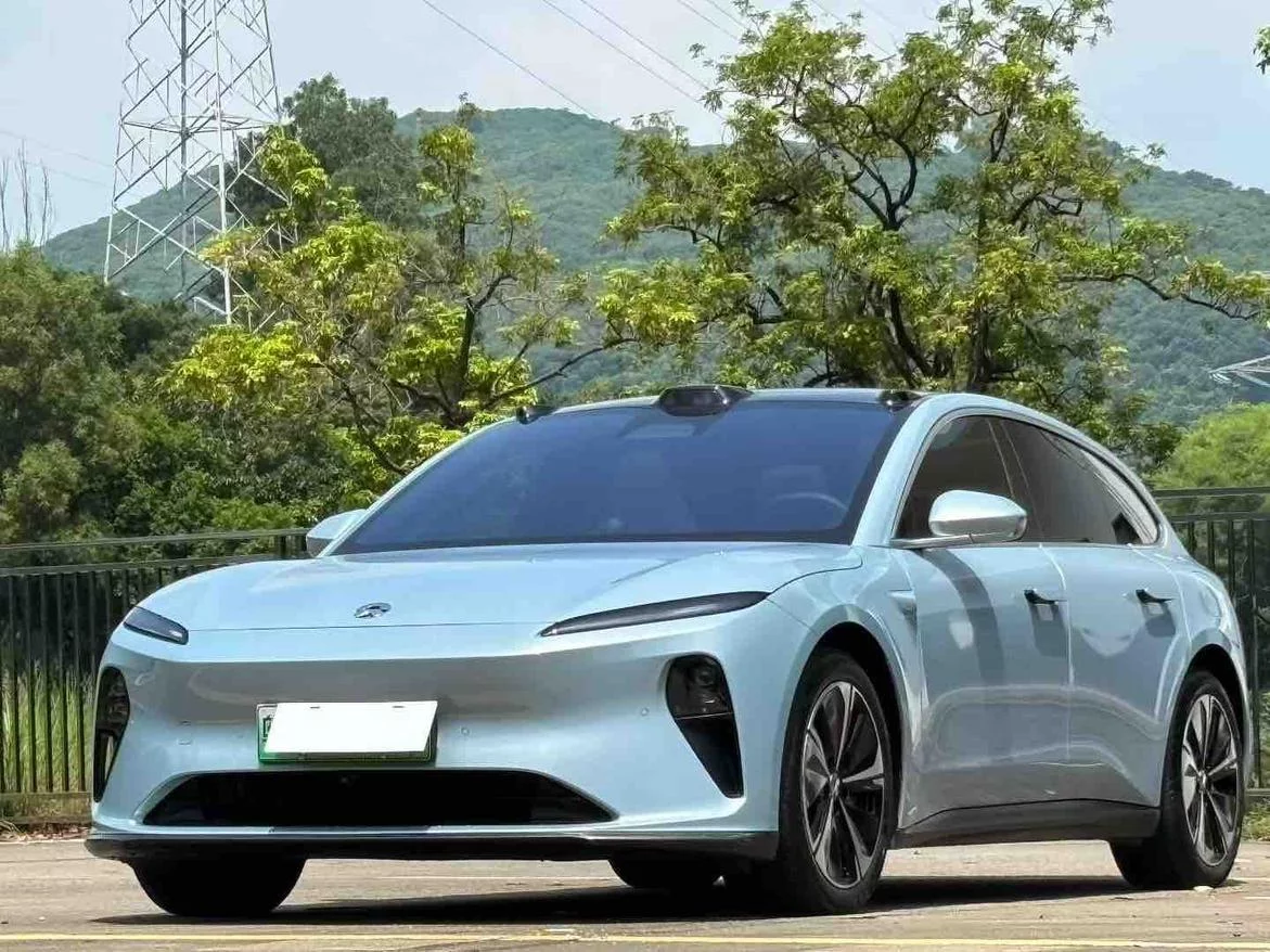 NIO ET5T
