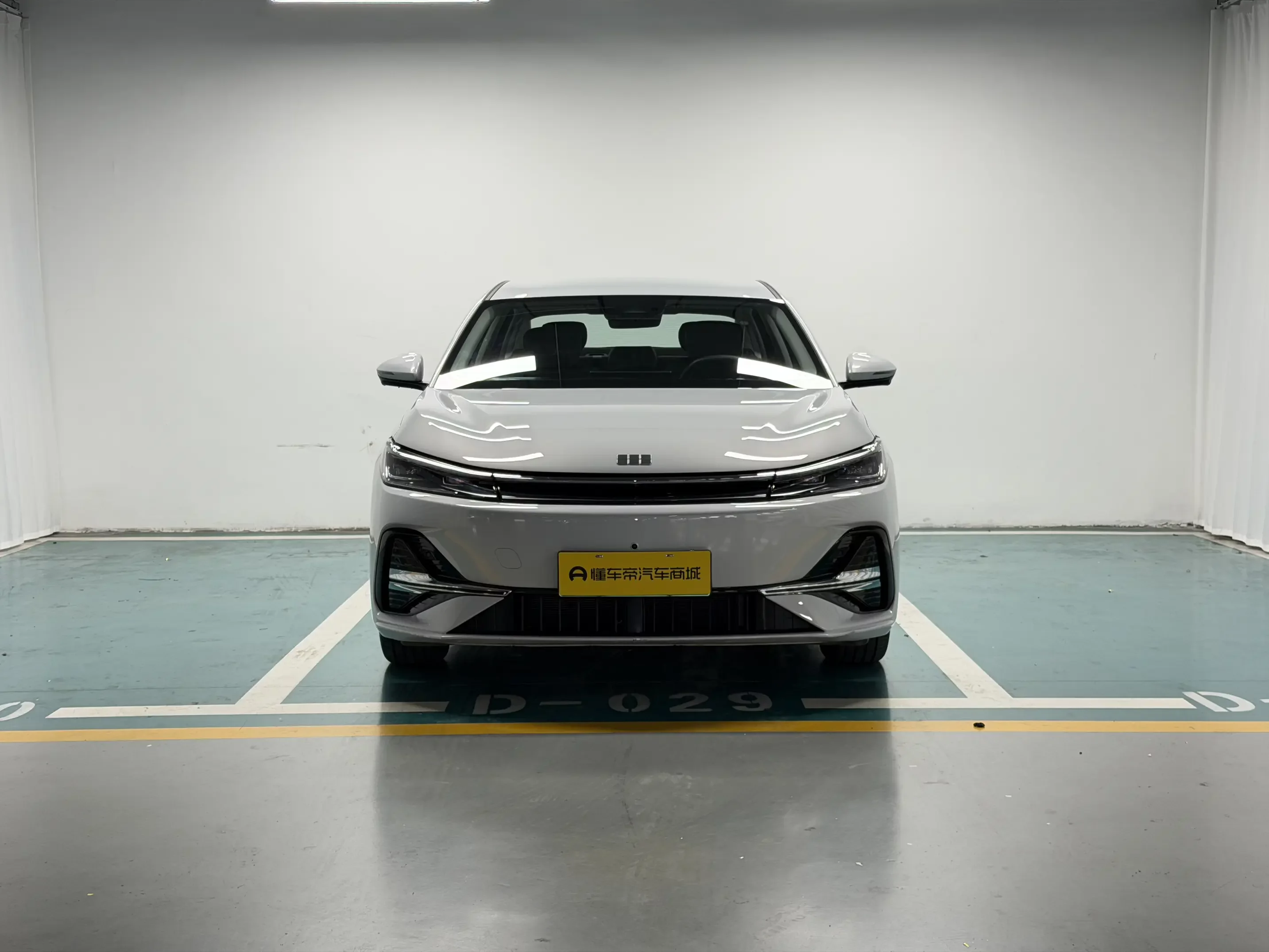 Geely Galaxy A7 EM
