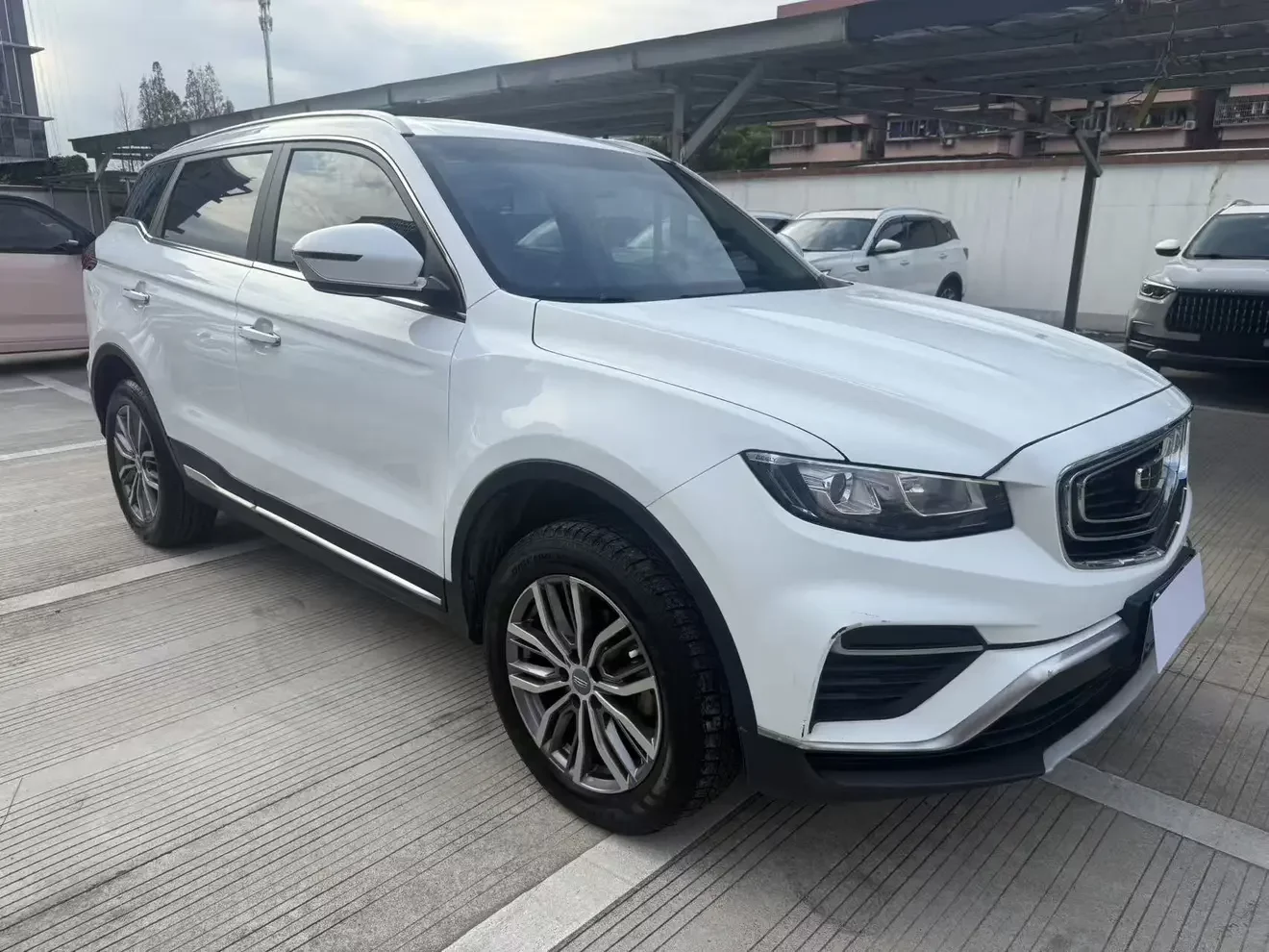 Geely Atlas