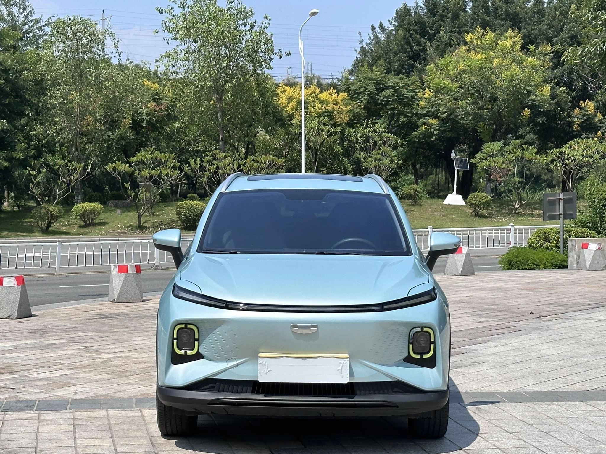 Geely Geometry E Firefly