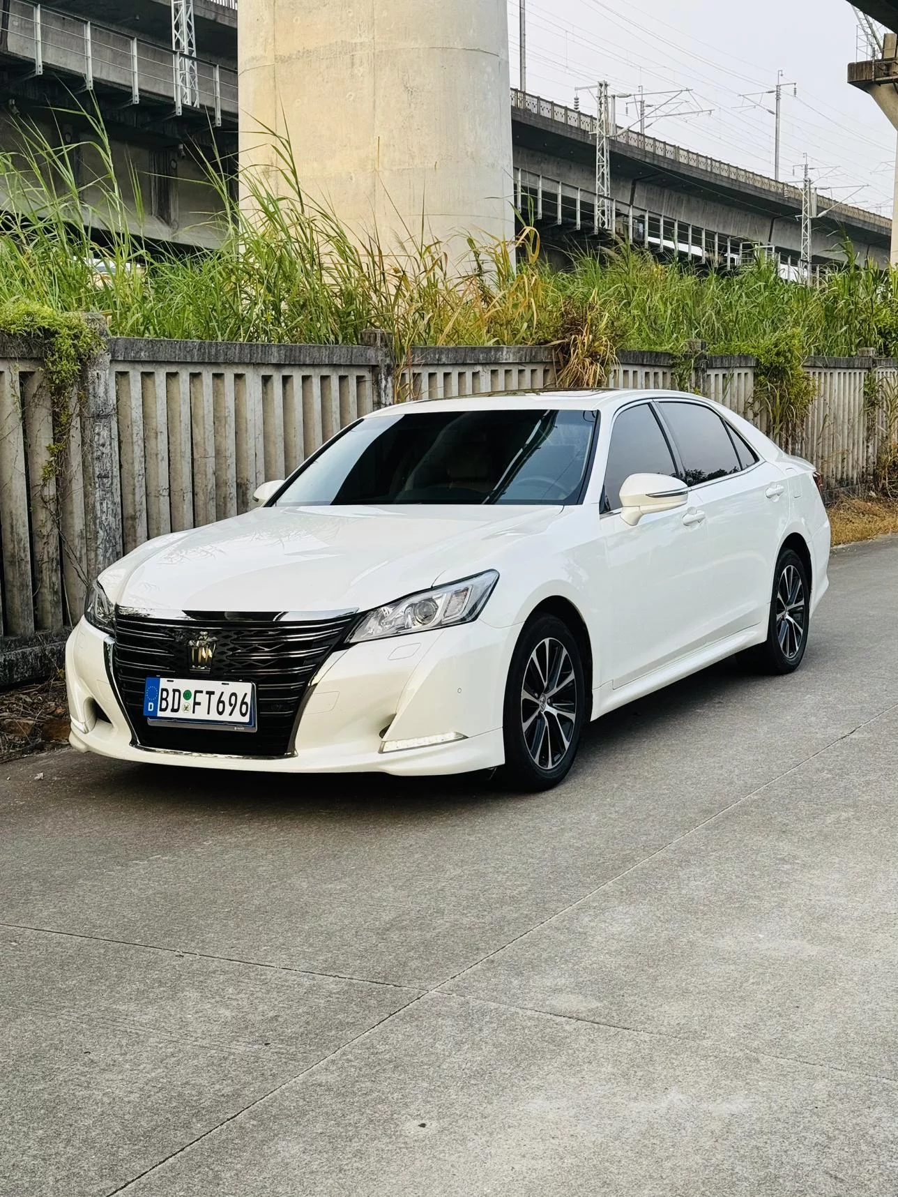 Toyota crown