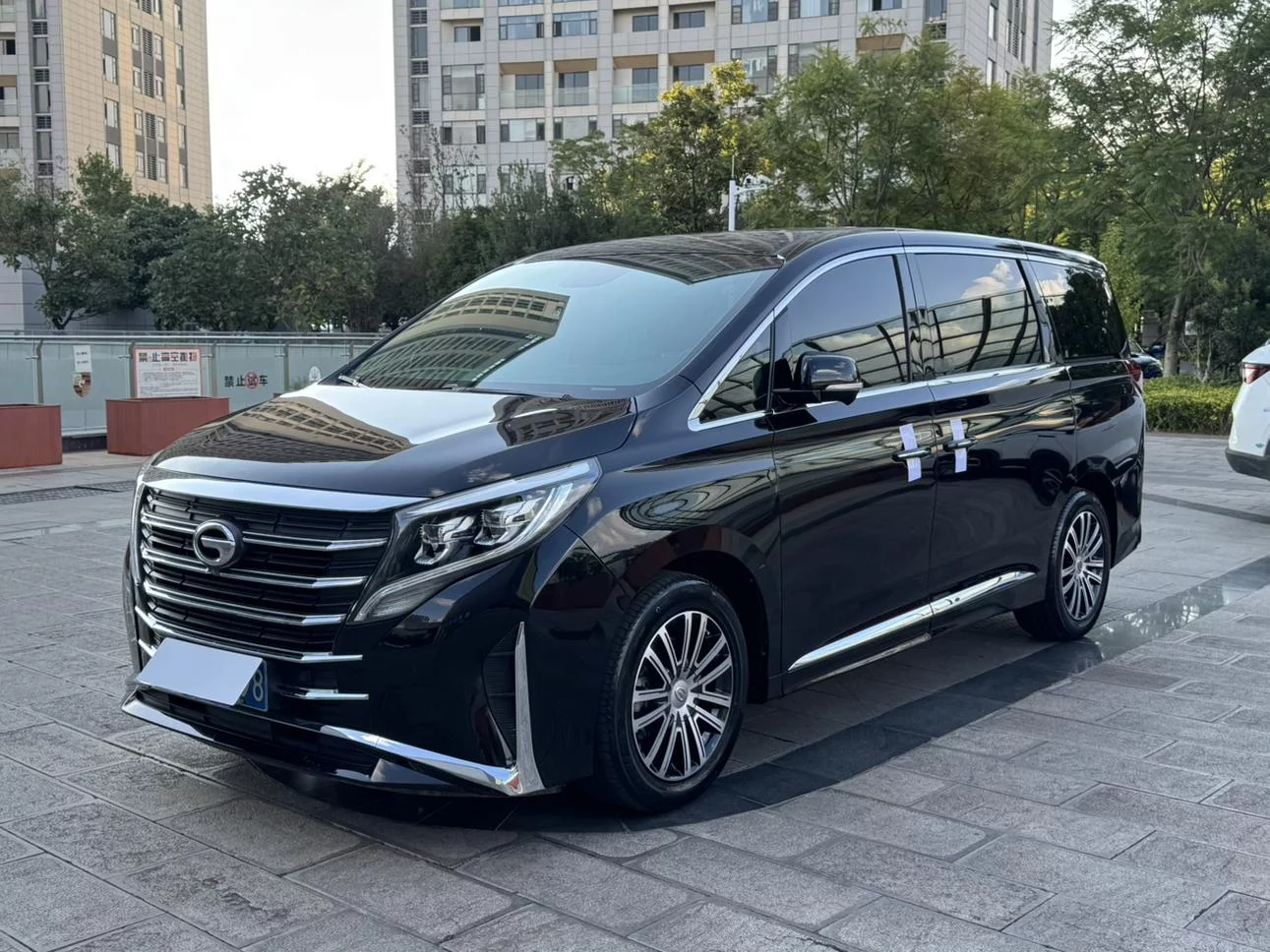 GAC Trumpchi M8