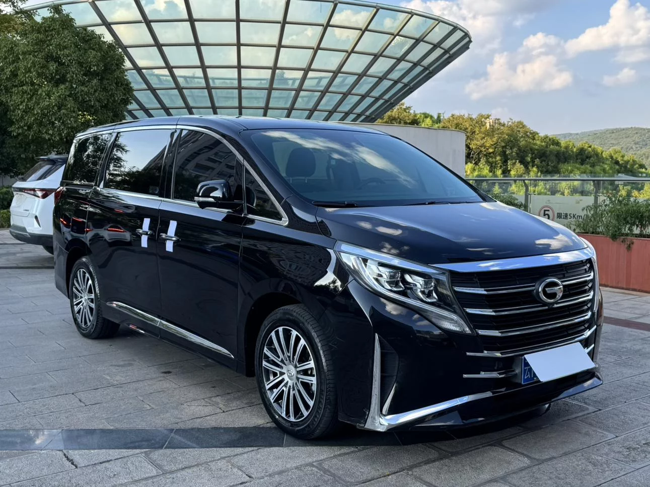 GAC Trumpchi M8