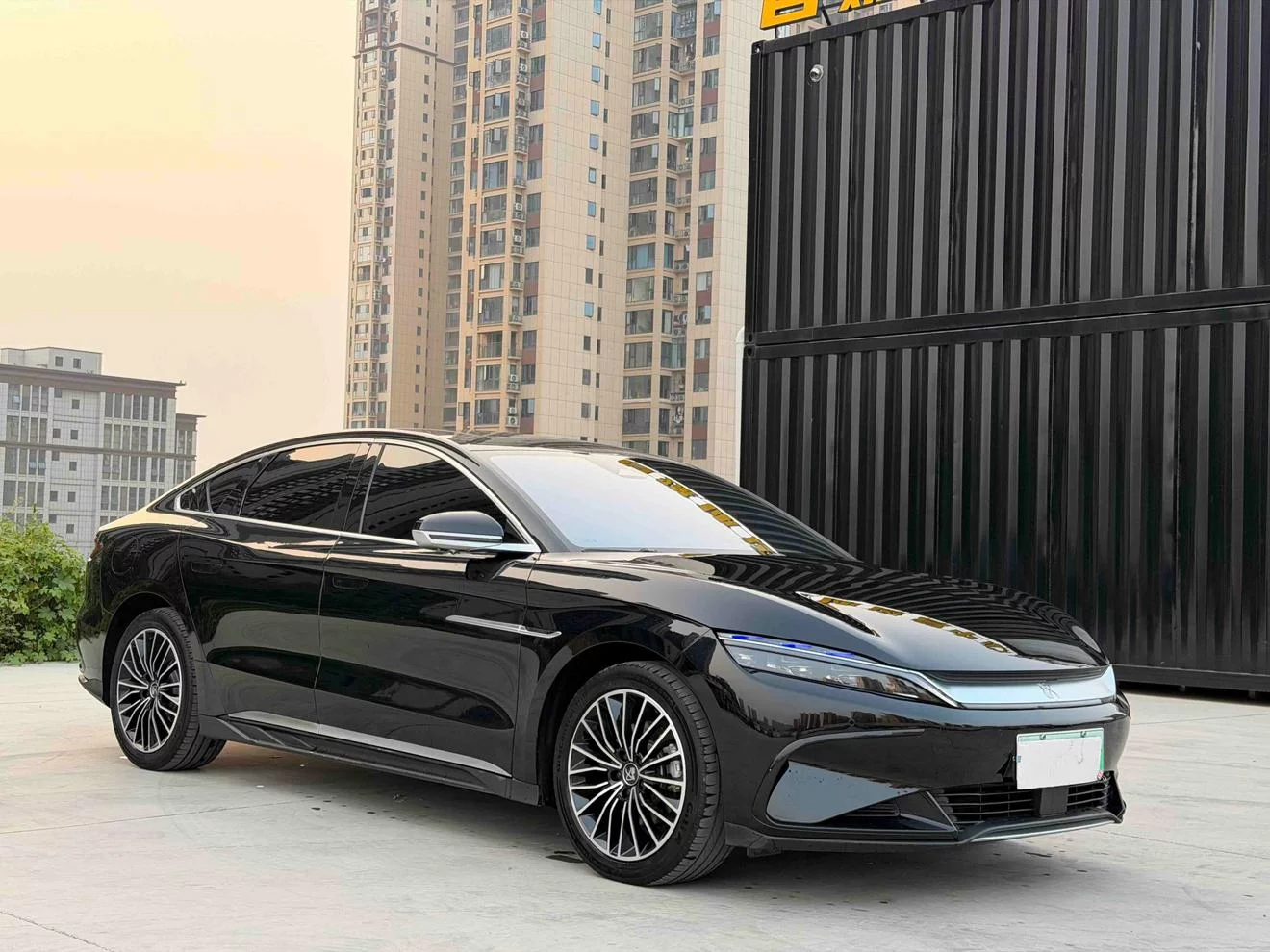 BYD Han EV