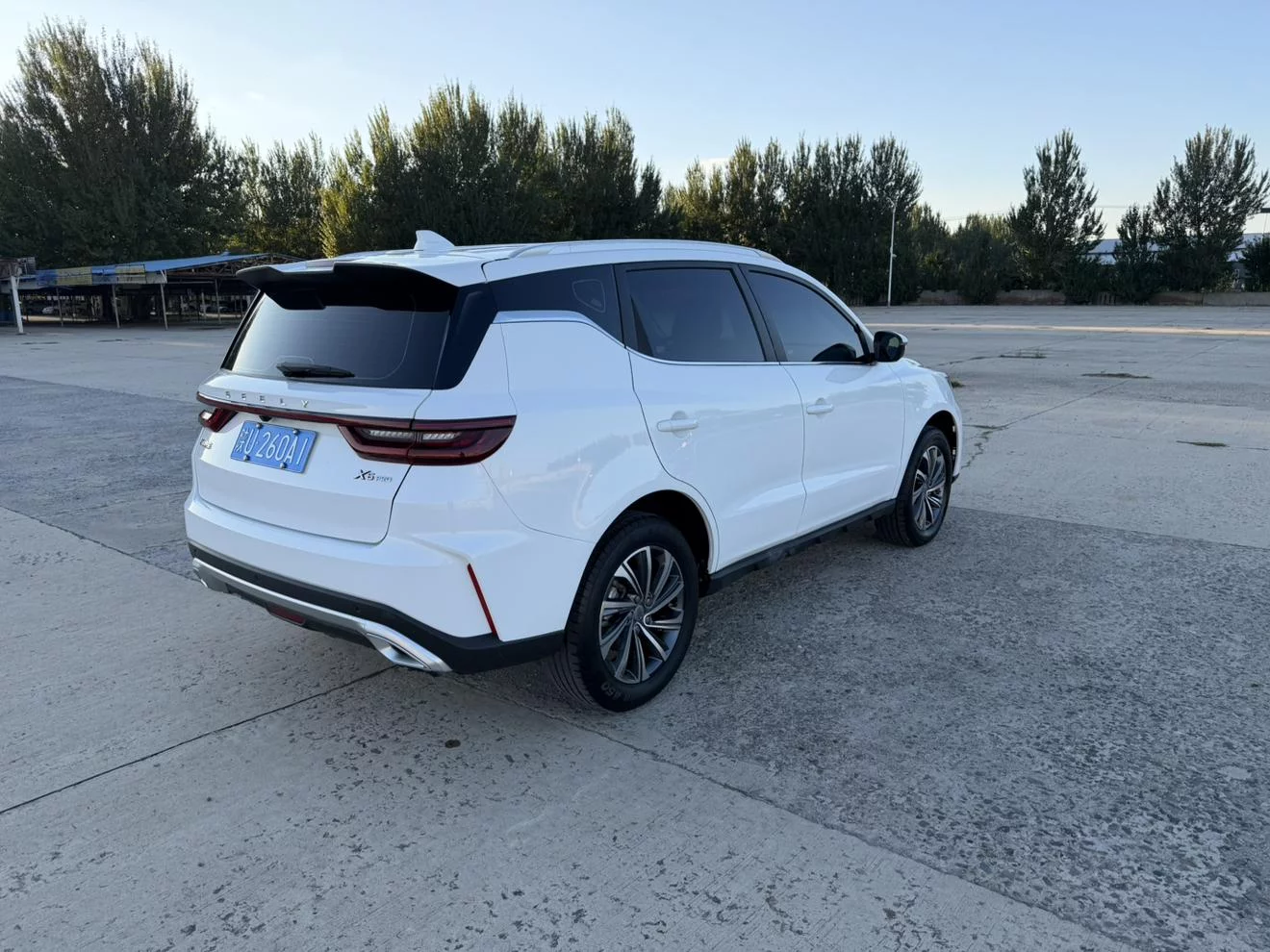 Geely Vision X6