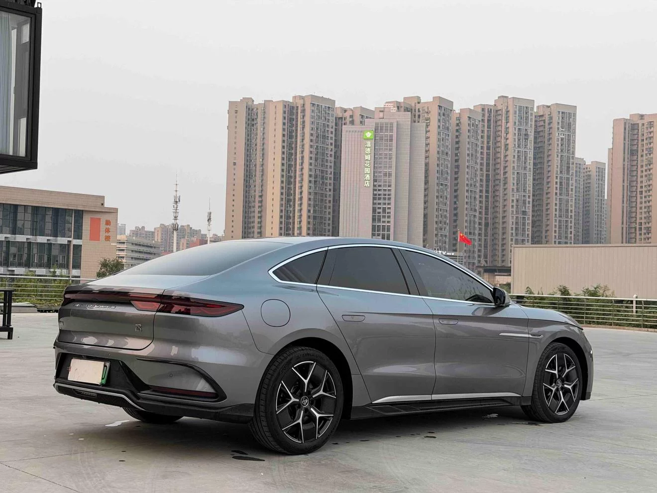 BYD Han EV