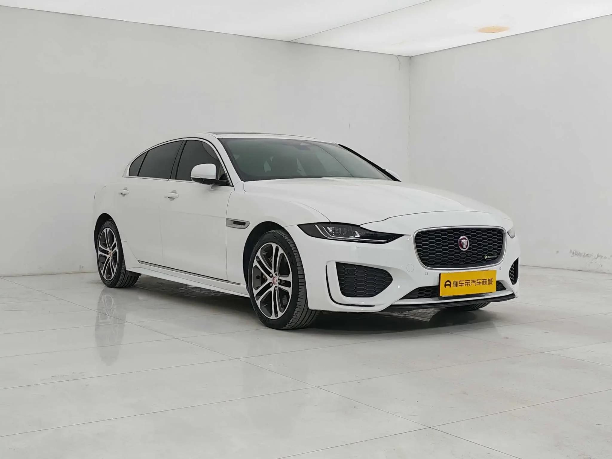 Jaguar XEL