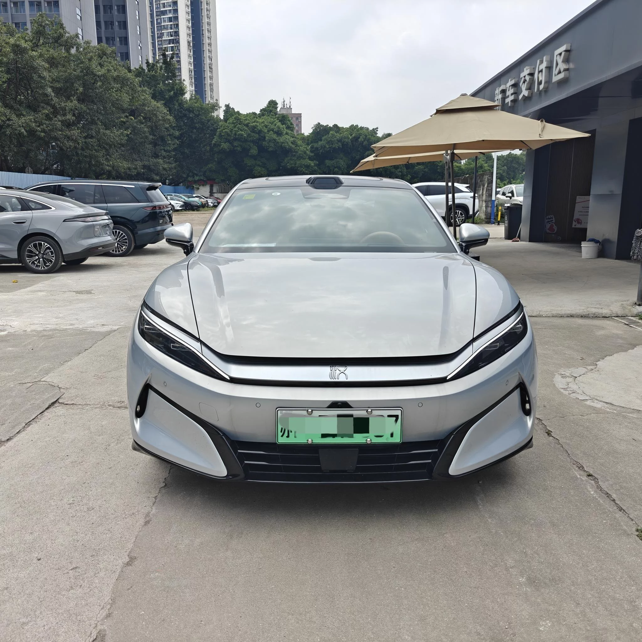 BYD Han L EV