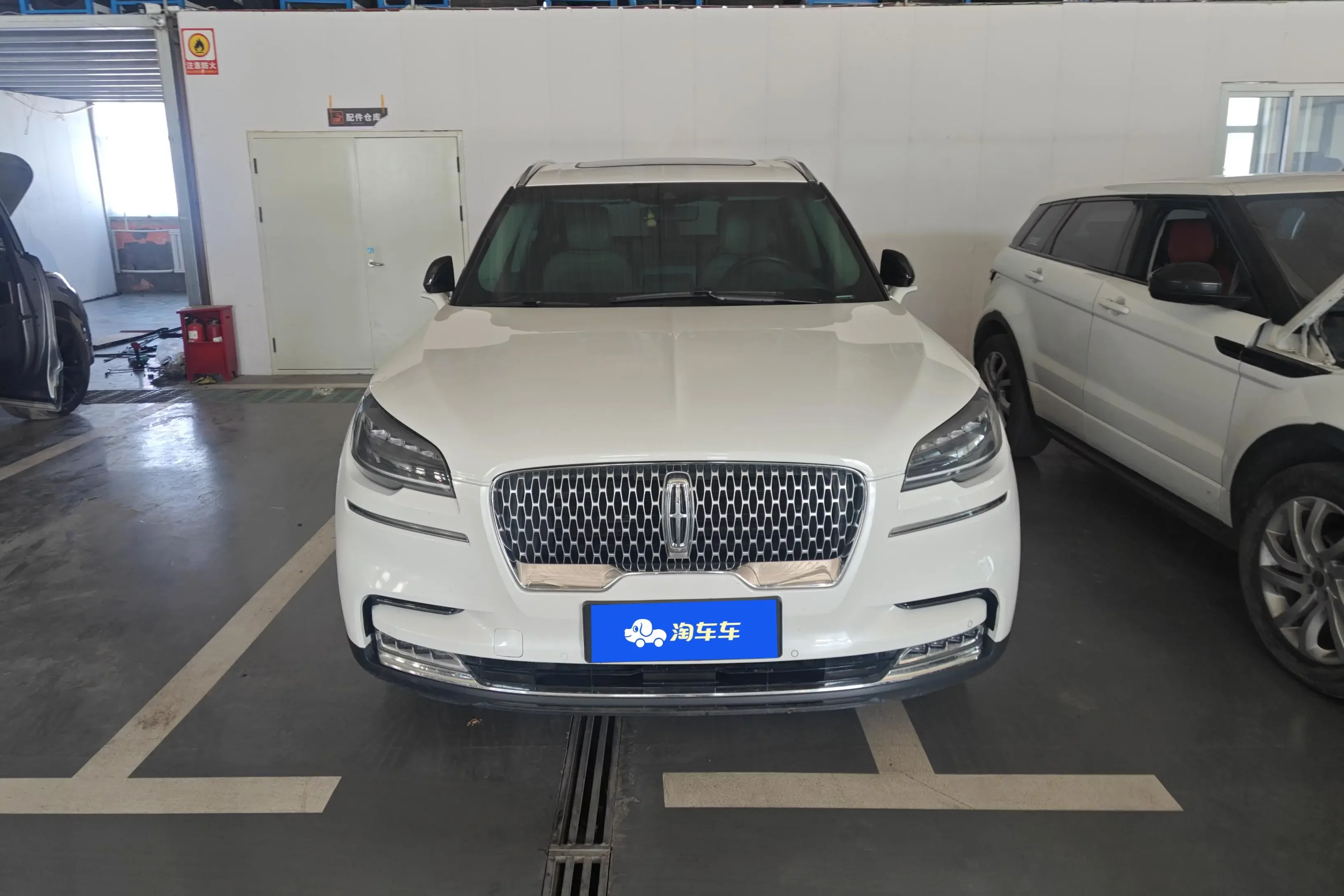 Lincoln Navigator  из Китая
