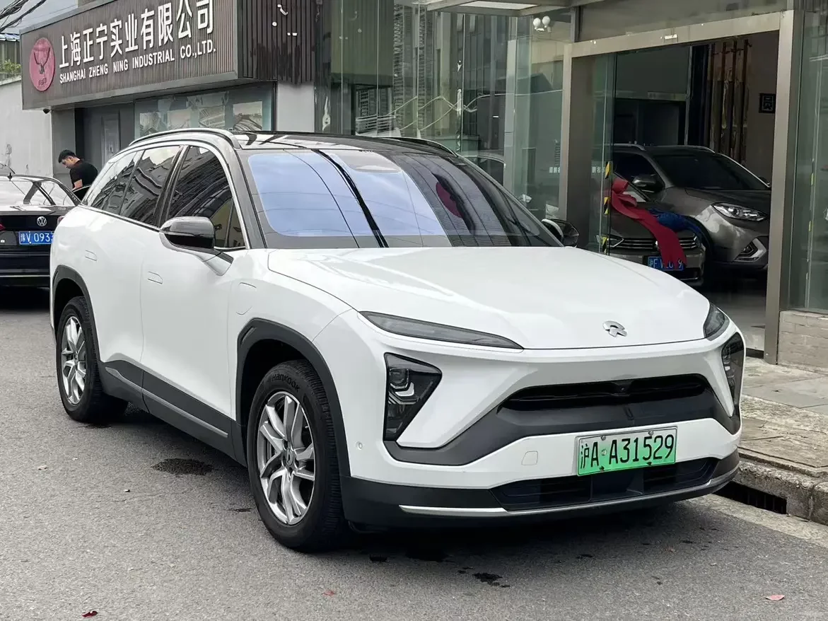 NIO ES6