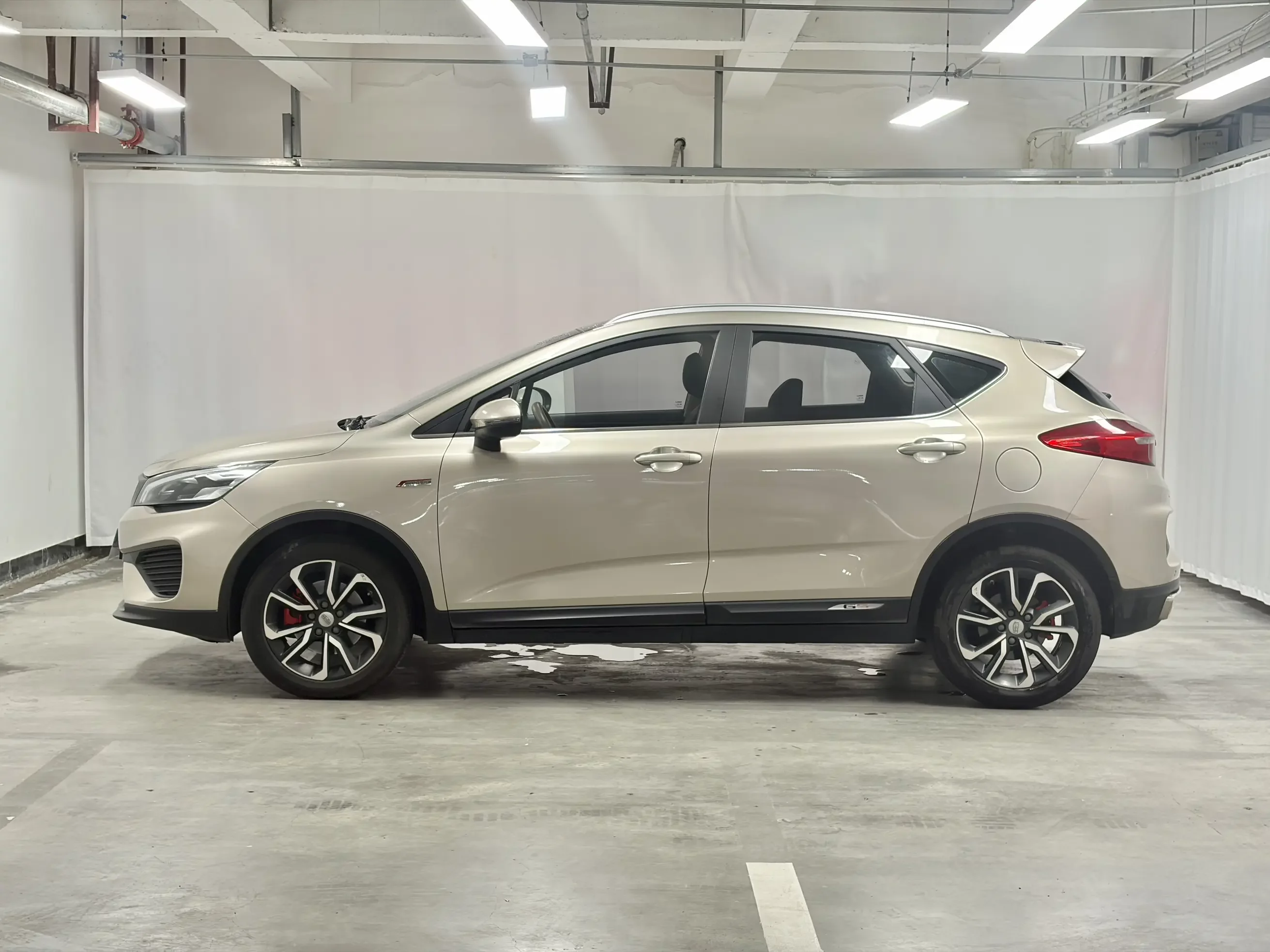 Geely Emgrand GS