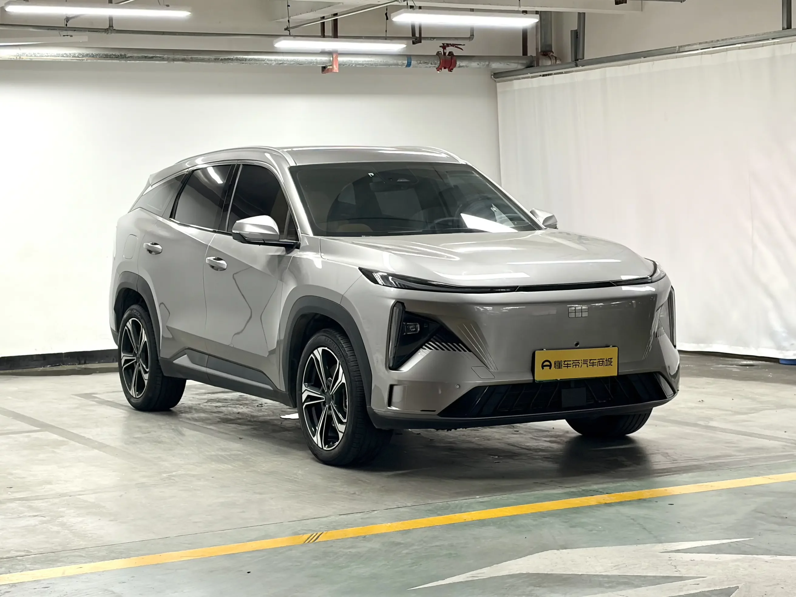 Geely Galaxy L7