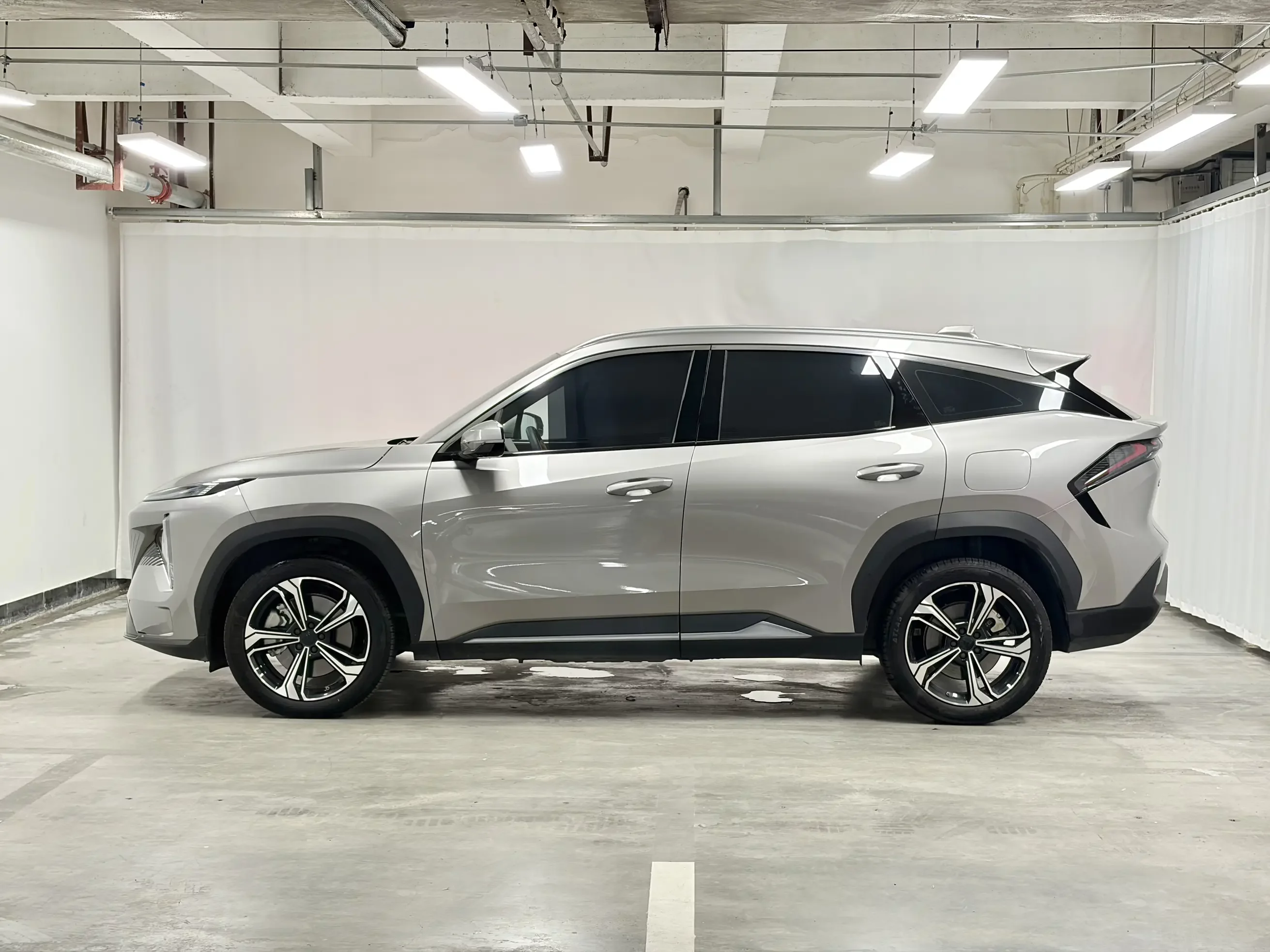 Geely Galaxy L7
