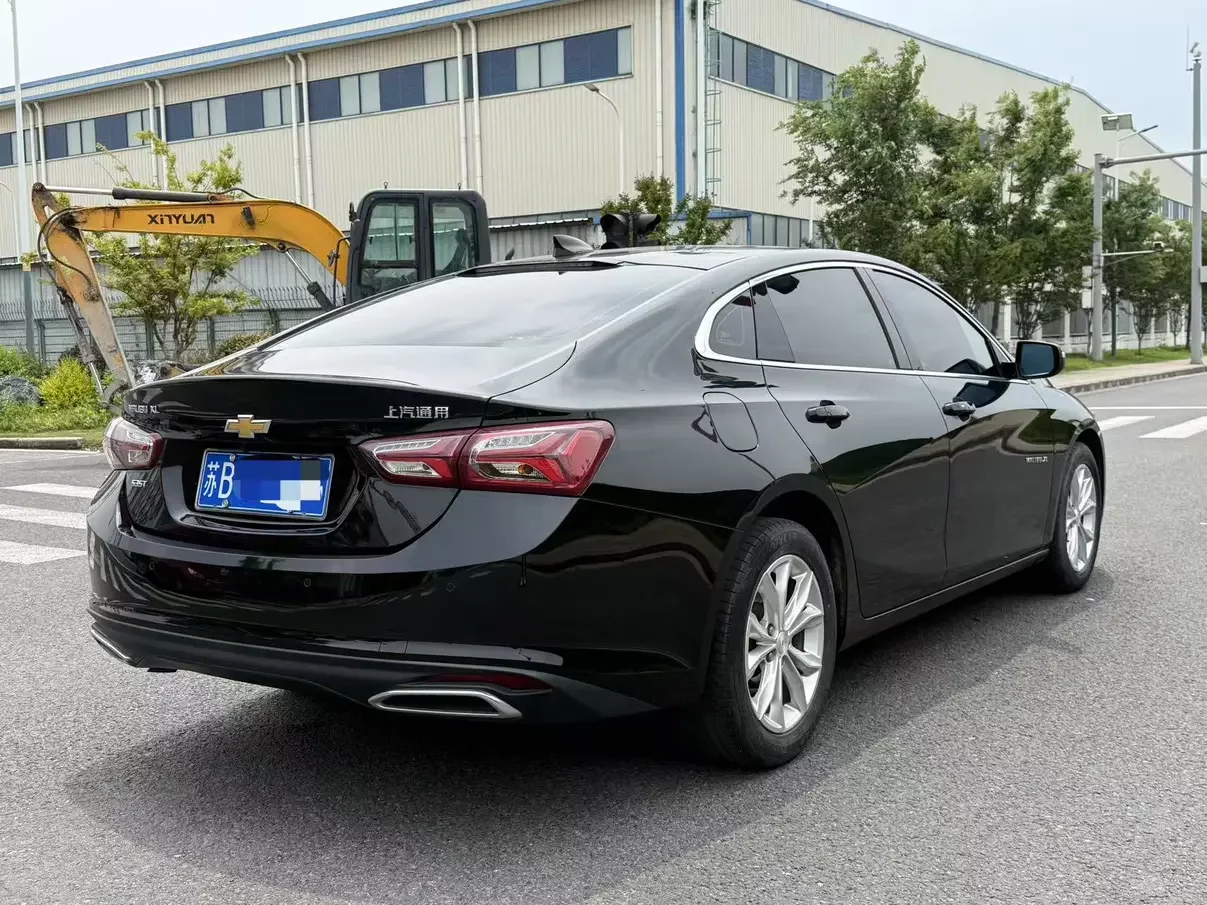 Chevrolet Malibu XL