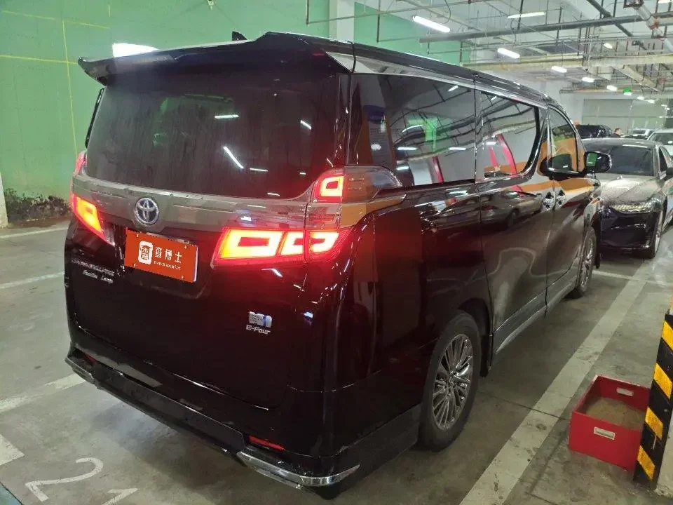 Toyota Crown Wellfire