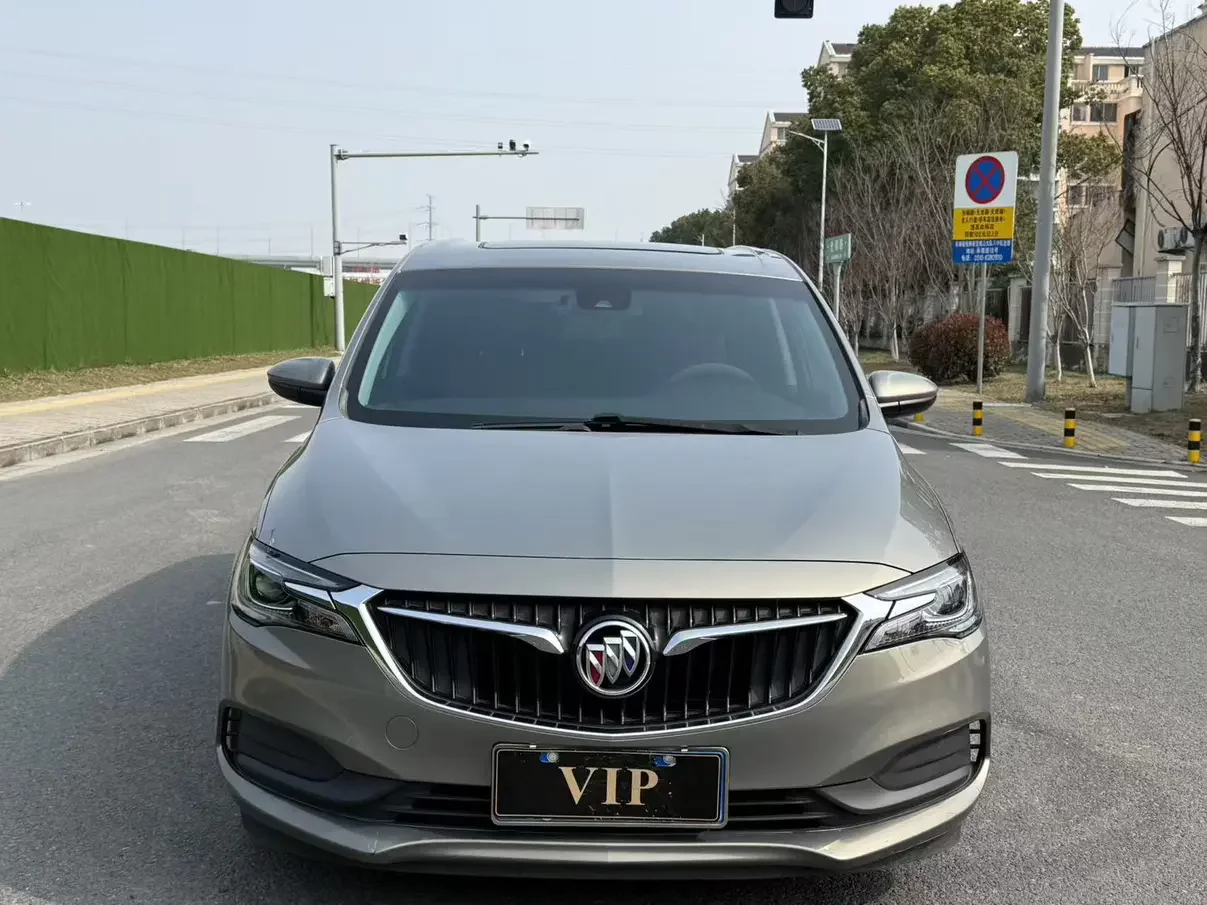 Buick GL6