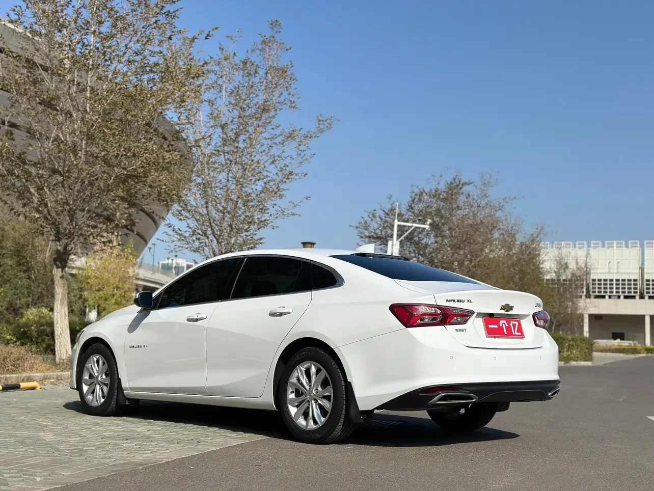 Chevrolet Malibu XL